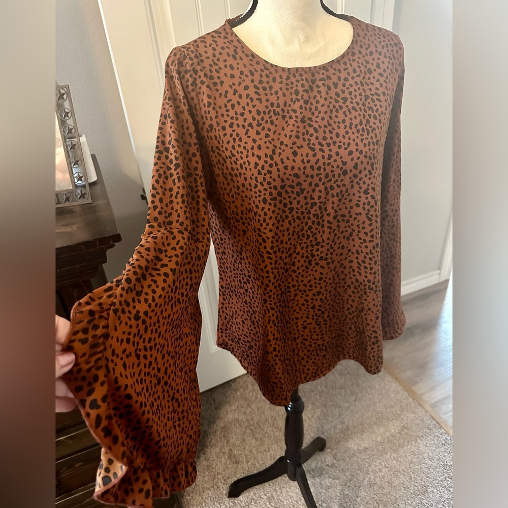 Fun blouse